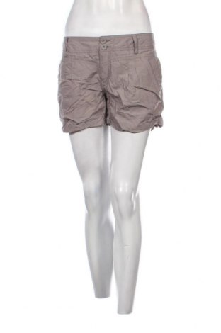 Γυναικείο κοντό παντελόνι Clockhouse, Μέγεθος L, Χρώμα Γκρί, Τιμή 5,76 €