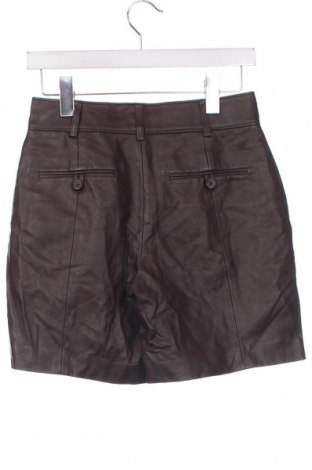 Дамски къс панталон Club Monaco, Размер XS, Цвят Кафяв, Цена 26,40 лв.