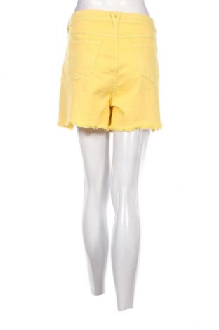 Pantaloni scurți de femei Coco, Mărime XL, Culoare Galben, Preț 62,50 Lei