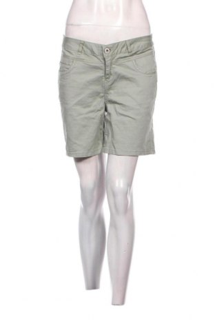 Дамски къс панталон Denim 1982, Размер M, Цвят Зелен, Цена 7,60 лв.