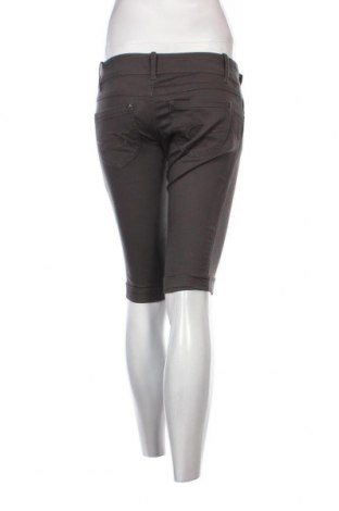 Pantaloni scurți de femei Edc By Esprit, Mărime XS, Culoare Gri, Preț 27,96 Lei