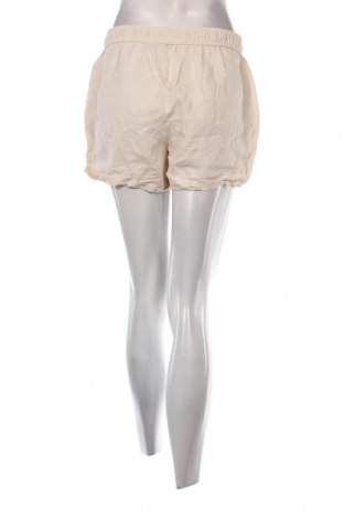 Дамски къс панталон Esmara, Размер M, Цвят Екрю, Цена 19,00 лв.