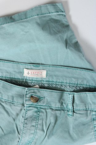Дамски къс панталон Esprit, Размер XS, Цвят Зелен, Цена 33,24 лв.