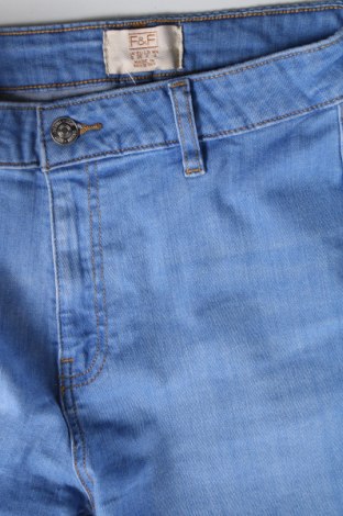 Γυναικείο κοντό παντελόνι F&F, Μέγεθος S, Χρώμα Μπλέ, Τιμή 5,26 €