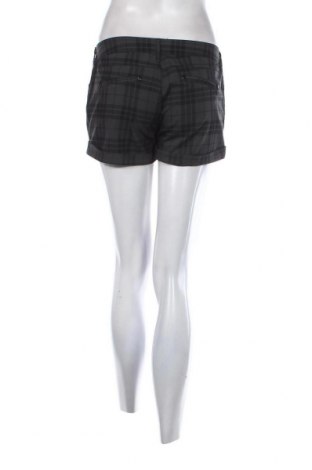 Pantaloni scurți de femei Fishbone, Mărime S, Culoare Multicolor, Preț 15,63 Lei
