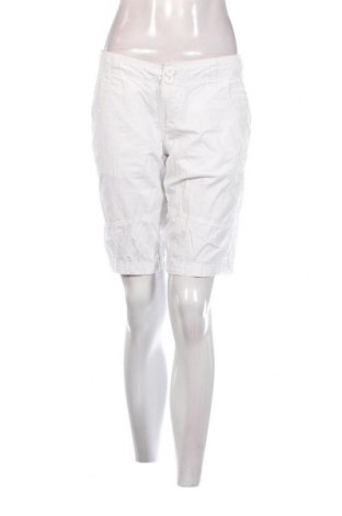 Γυναικείο κοντό παντελόνι Fresh Made, Μέγεθος M, Χρώμα Λευκό, Τιμή 6,31 €