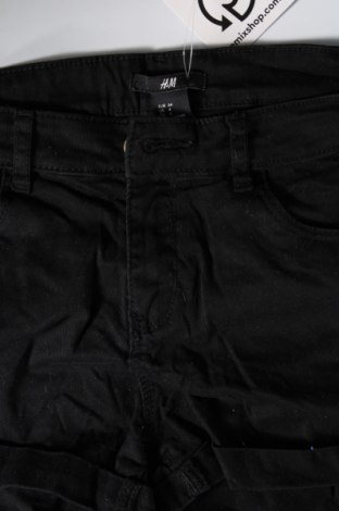 Γυναικείο κοντό παντελόνι H&M, Μέγεθος XS, Χρώμα Μαύρο, Τιμή 11,75 €