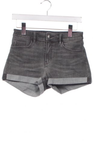 Pantaloni scurți de femei H&M, Mărime S, Culoare Gri, Preț 28,13 Lei
