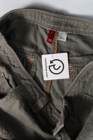 Дамски къс панталон H&M Divided, Размер S, Цвят Бежов, Цена 9,97 лв.