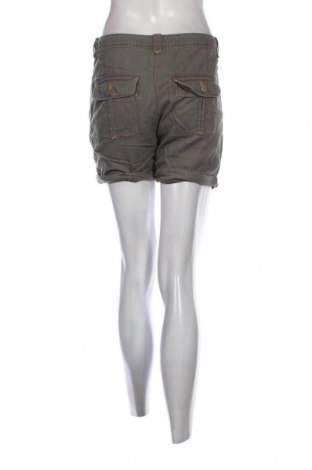 Pantaloni scurți de femei H&M Divided, Mărime S, Culoare Bej, Preț 26,93 Lei