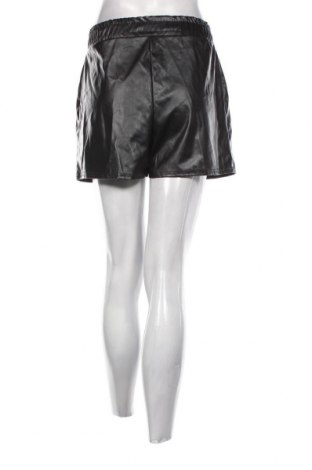 Γυναικείο κοντό παντελόνι I Saw It First, Μέγεθος S, Χρώμα Μαύρο, Τιμή 5,70 €