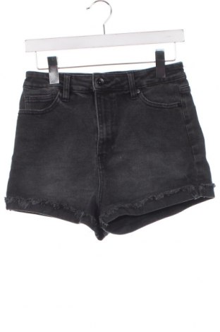 Дамски къс панталон Kendall & Kylie, Размер M, Цвят Сив, Цена 24,75 лв.