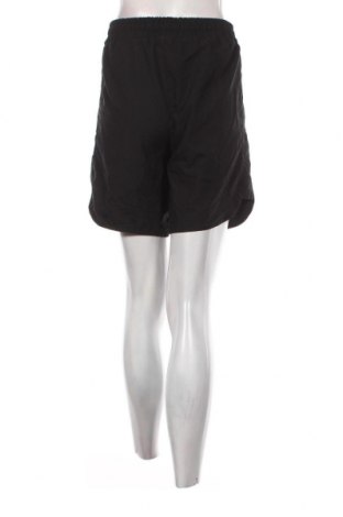 Pantaloni scurți de femei LC Waikiki, Mărime S, Culoare Negru, Preț 128,29 Lei