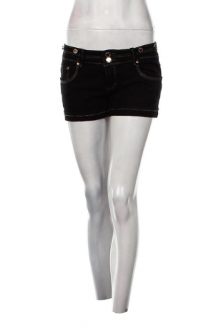 Γυναικείο κοντό παντελόνι Monday Premium, Μέγεθος L, Χρώμα Μαύρο, Τιμή 6,46 €