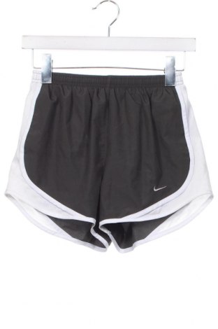 Damen Shorts Nike, Größe XS, Farbe Grau, Preis 23,66 €