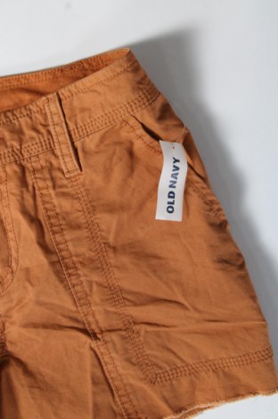 Дамски къс панталон Old Navy, Размер M, Цвят Кафяв, Цена 6,80 лв.