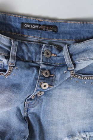 Damen Shorts One Love, Größe XS, Farbe Blau, Preis 13,22 €