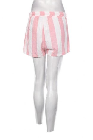 Γυναικείο κοντό παντελόνι Pretty Little Thing, Μέγεθος S, Χρώμα Πολύχρωμο, Τιμή 5,29 €