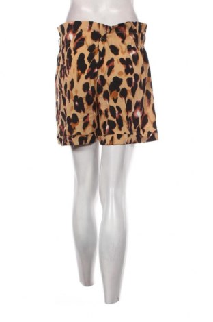 Damen Shorts Pretty Little Thing, Größe S, Farbe Mehrfarbig, Preis 13,22 €