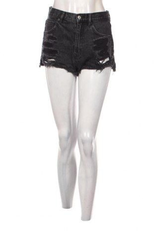 Damen Shorts Pull&Bear, Größe S, Farbe Schwarz, Preis € 5,95