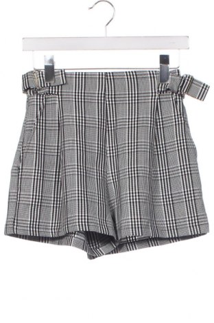 Damen Shorts Pull&Bear, Größe S, Farbe Mehrfarbig, Preis € 5,95