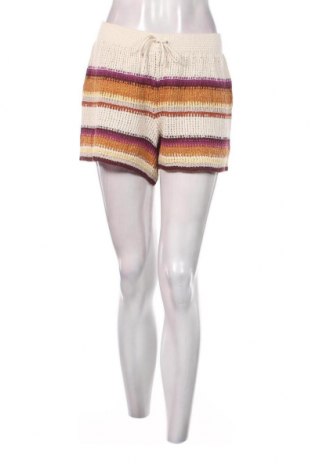 Дамски къс панталон Pull&Bear, Размер M, Цвят Многоцветен, Цена 8,93 лв.