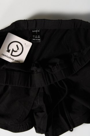 Pantaloni scurți de femei SHEIN, Mărime M, Culoare Negru, Preț 62,50 Lei