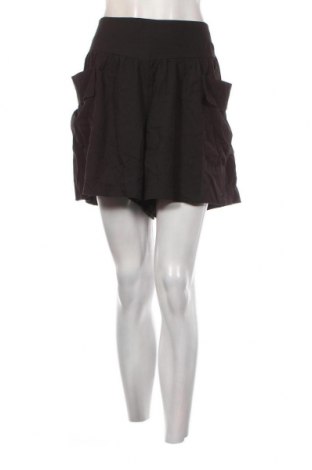 Γυναικείο κοντό παντελόνι SHEIN, Μέγεθος XL, Χρώμα Μαύρο, Τιμή 11,75 €