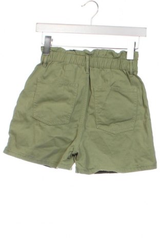 Pantaloni scurți de femei Sinsay, Mărime XS, Culoare Verde, Preț 27,63 Lei