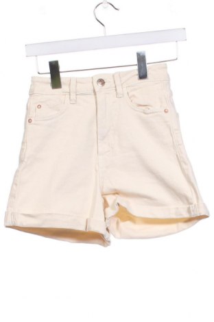 Damen Shorts Stradivarius, Größe XS, Farbe Ecru, Preis 10,00 €