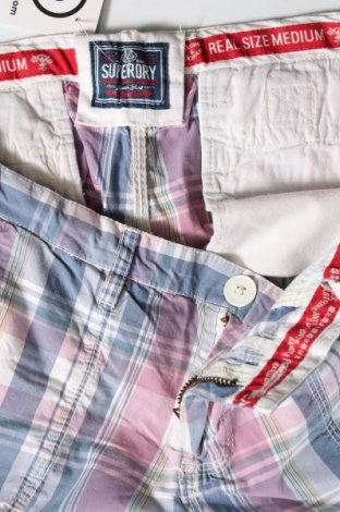 Γυναικείο κοντό παντελόνι Superdry, Μέγεθος M, Χρώμα Πολύχρωμο, Τιμή 10,96 €