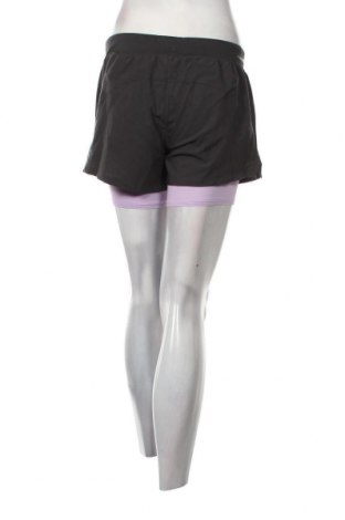 Damen Shorts Under Armour, Größe M, Farbe Grau, Preis 39,69 €