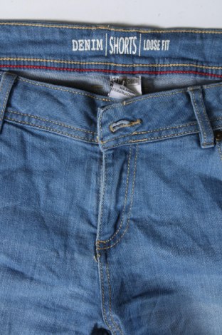 Pantaloni scurți de femei Up 2 Fashion, Mărime S, Culoare Albastru, Preț 25,00 Lei