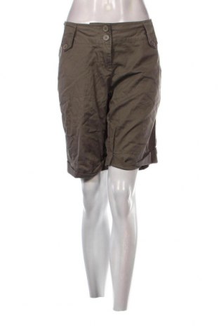 Γυναικείο κοντό παντελόνι Vero Moda, Μέγεθος XL, Χρώμα Πράσινο, Τιμή 6,80 €
