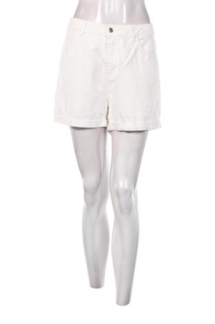 Damen Shorts Vero Moda, Größe L, Farbe Weiß, Preis € 8,35
