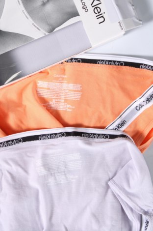 Damski zestaw Calvin Klein, Rozmiar L, Kolor Kolorowy, Cena 157,26 zł