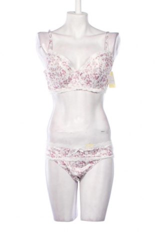 Γυναικείο σετ Just For Victoria, Μέγεθος XL, Χρώμα Πολύχρωμο, Τιμή 19,56 €
