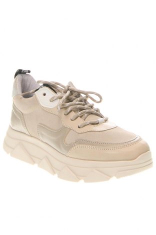 Dámske topánky  Steve Madden, Veľkosť 37, Farba Béžová, Cena  104,64 €