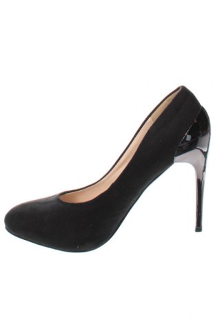 Дамски обувки Tendenz, Размер 37, Цвят Черен, Цена 39,33 лв.