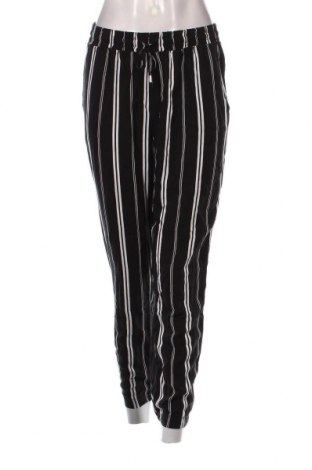 Дамски панталон Amisu, Размер M, Цвят Черен, Цена 14,79 лв.