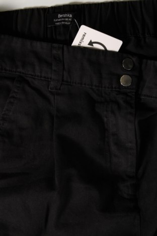 Dámské kalhoty  Bershka, Velikost M, Barva Černá, Cena  162,00 Kč