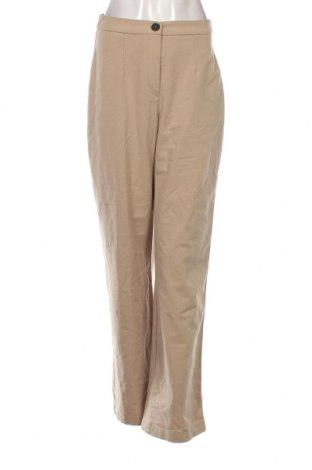 Дамски панталон Bershka, Размер M, Цвят Бежов, Цена 13,05 лв.