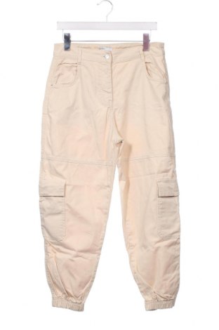 Дамски панталон Bershka, Размер M, Цвят Екрю, Цена 14,80 лв.
