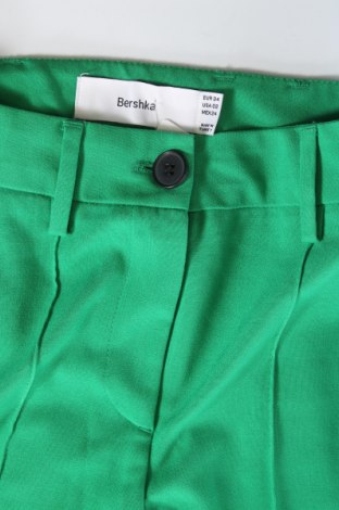 Damenhose Bershka, Größe XS, Farbe Grün, Preis € 7,56