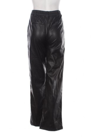 Pantaloni de femei Bershka, Mărime S, Culoare Negru, Preț 24,80 Lei