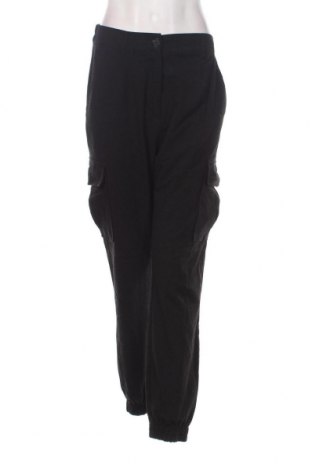 Дамски панталон Bershka, Размер M, Цвят Черен, Цена 7,54 лв.