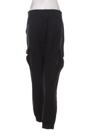 Γυναικείο παντελόνι Bershka, Μέγεθος M, Χρώμα Μαύρο, Τιμή 4,49 €