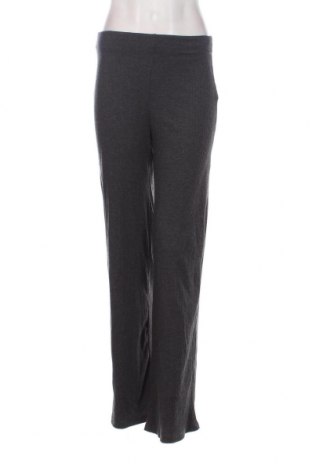 Pantaloni de femei Bershka, Mărime S, Culoare Gri, Preț 28,62 Lei