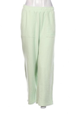 Дамски панталон Bruno Banani, Размер S, Цвят Зелен, Цена 26,69 лв.