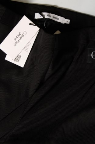 Дамски панталон Calvin Klein Jeans, Размер M, Цвят Черен, Цена 187,00 лв.